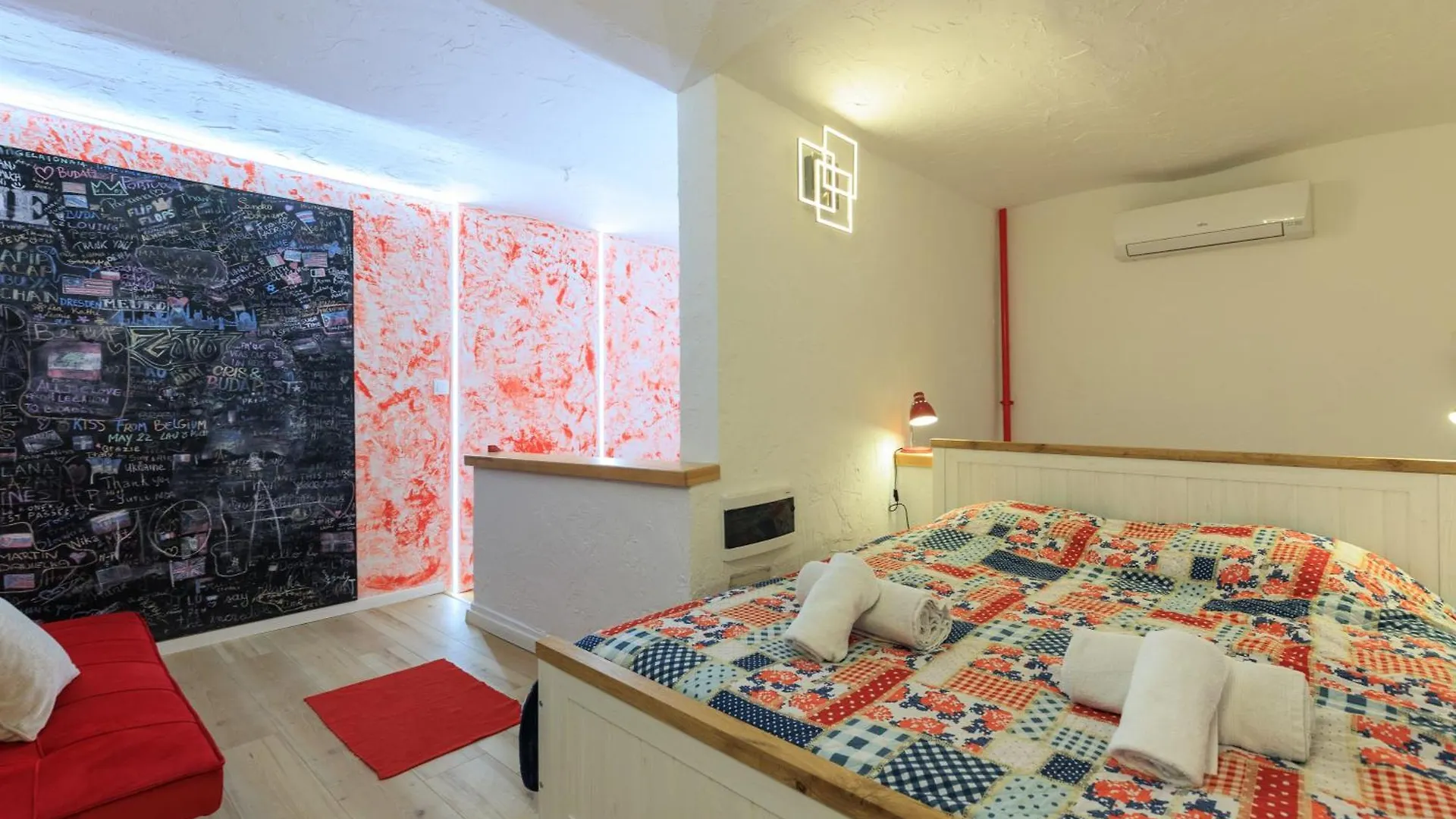 House On The Blaha Apartment Budapest