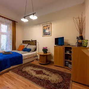  Appartamento A Quiet In The Heart Of The